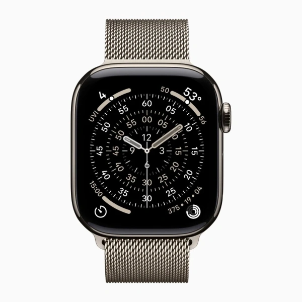 Apple Watch Series 11 42mm Natural Titanium Case with Natural Milanese Loop
